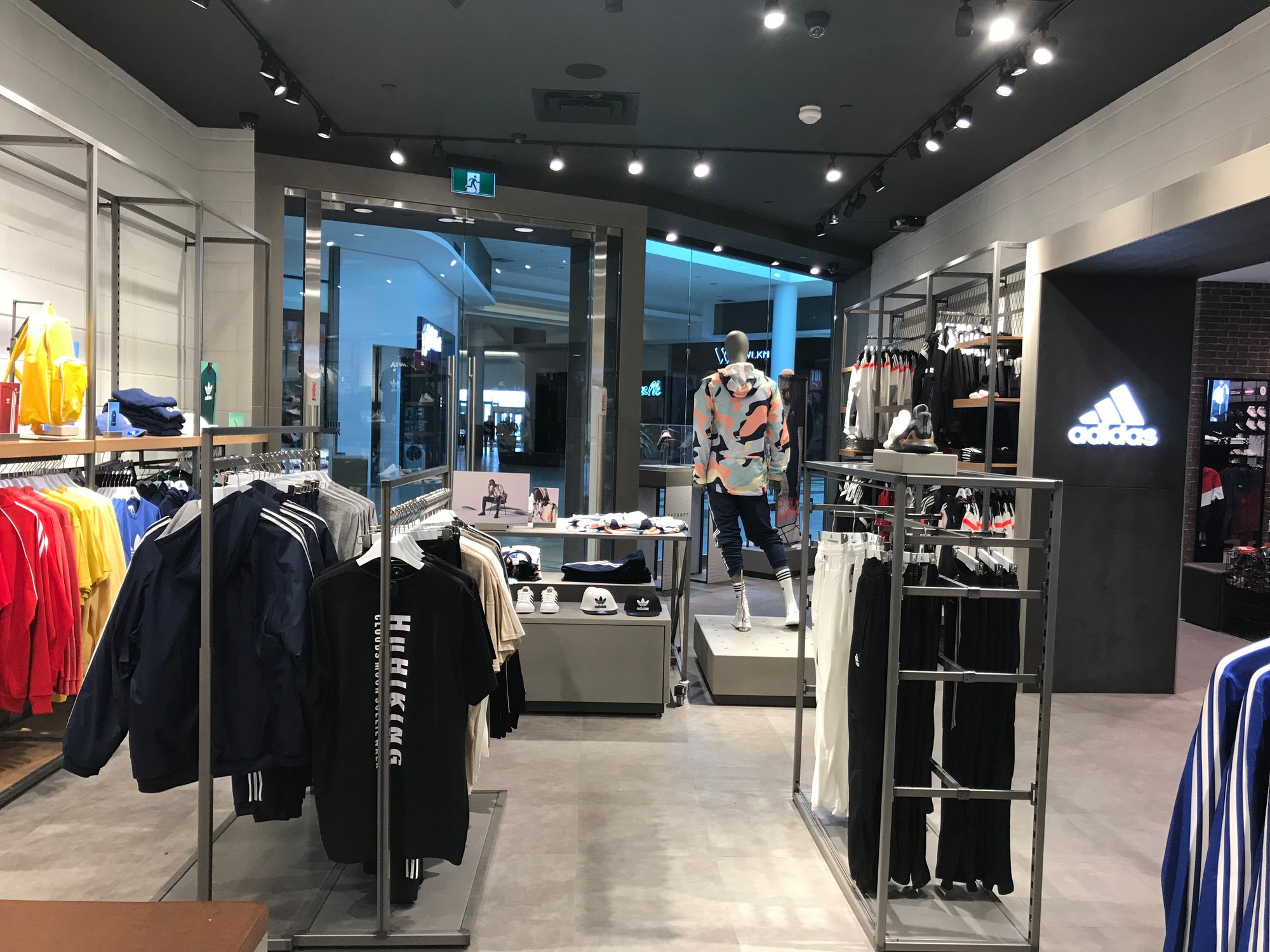Adidas Store