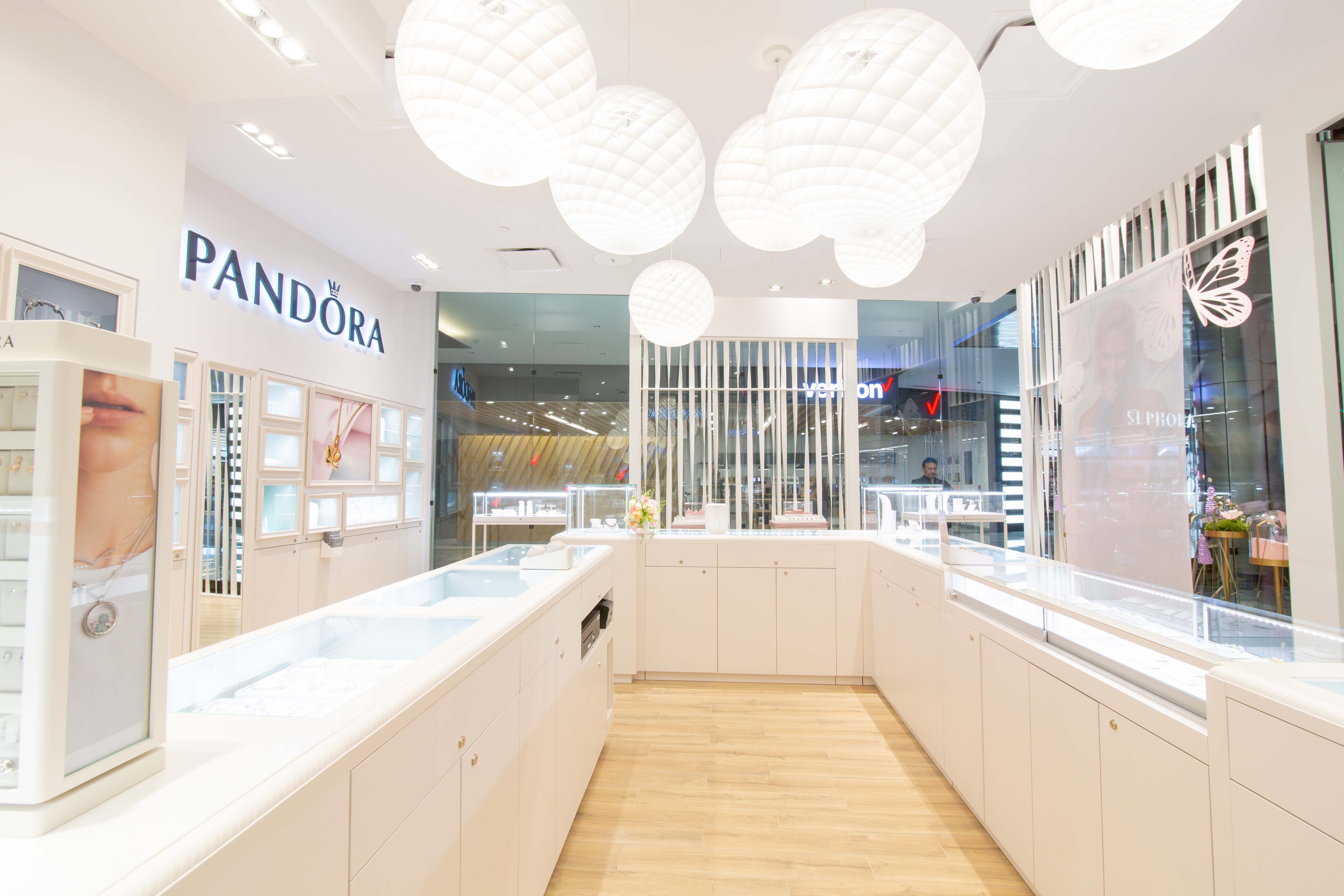 Pandora - Hudson Yards - 3