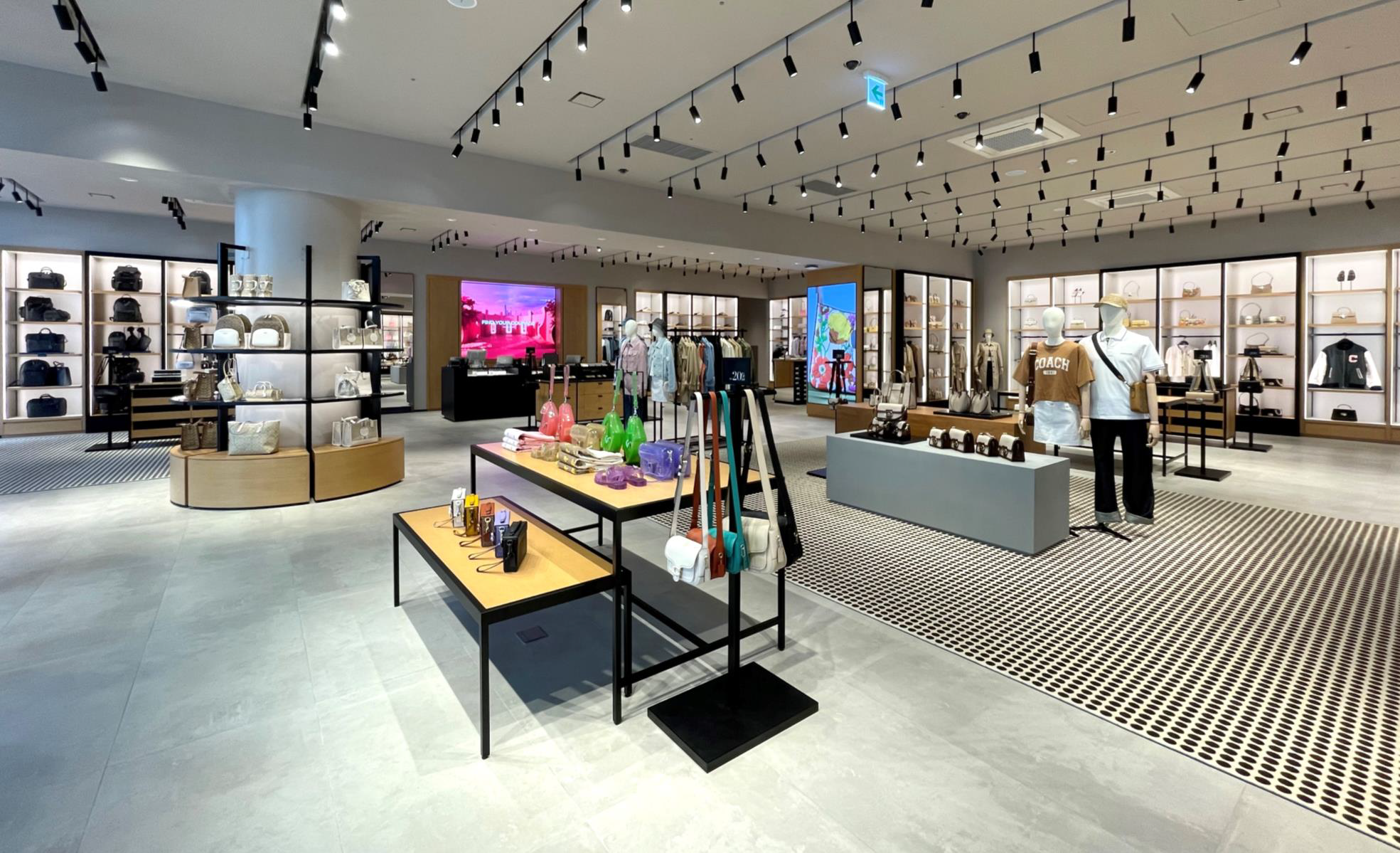 Coach Lotte Incheon Outlet