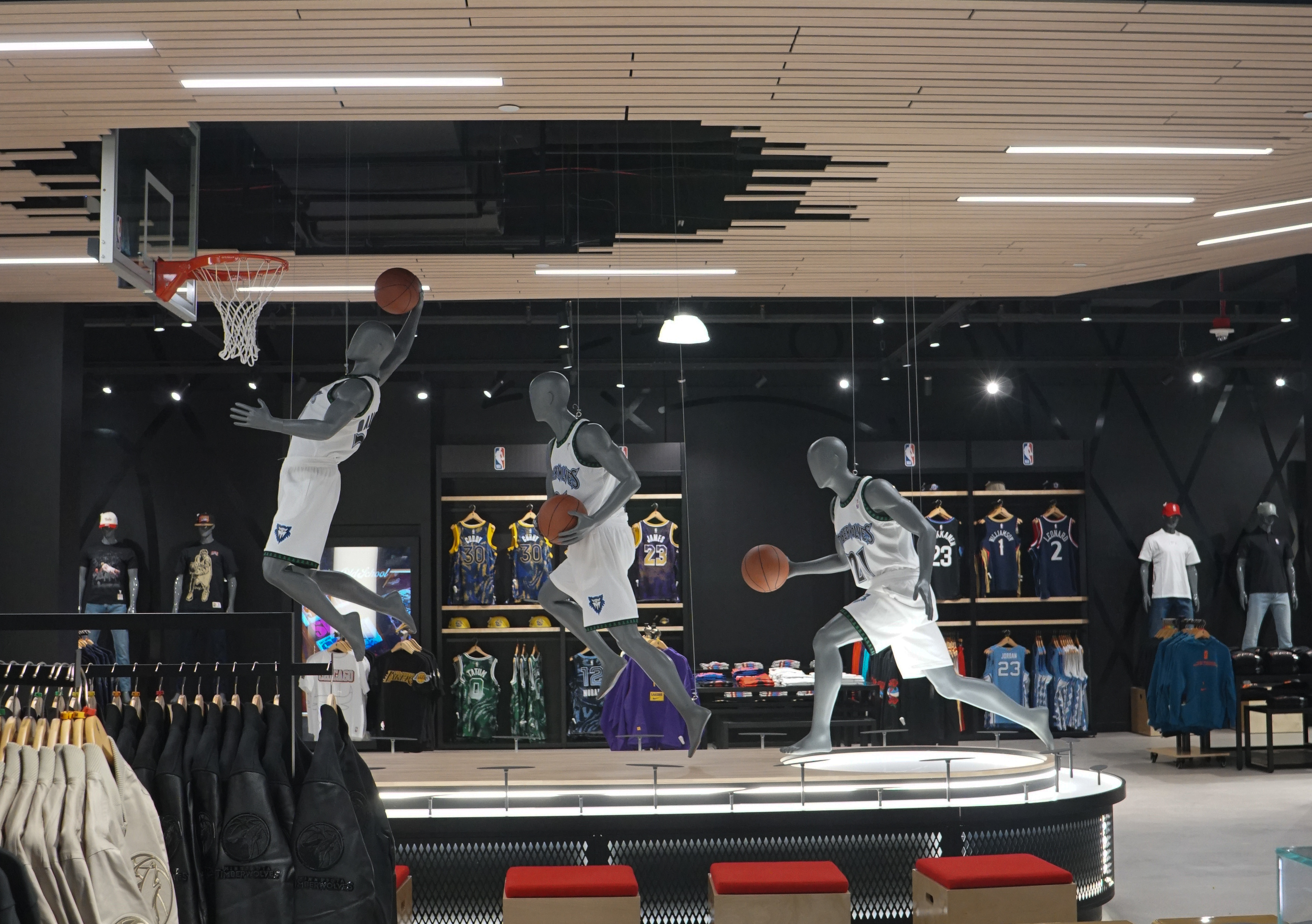 Half Court Action Mannequins